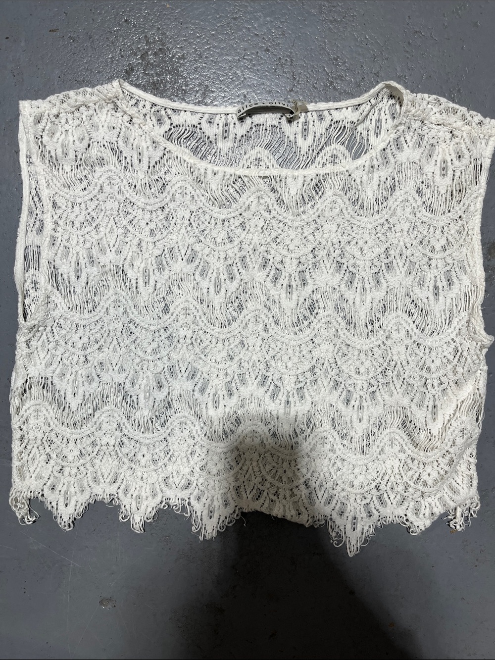 Alice +Olivia M Lace Overlay Crop Top - White